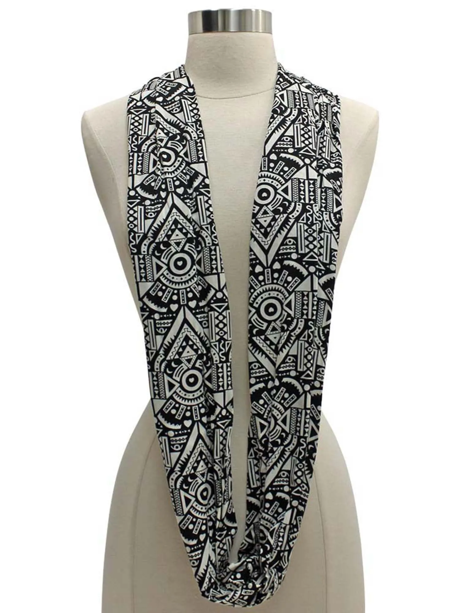 Black & White Geometric Pattern Circle Infinity Scarf