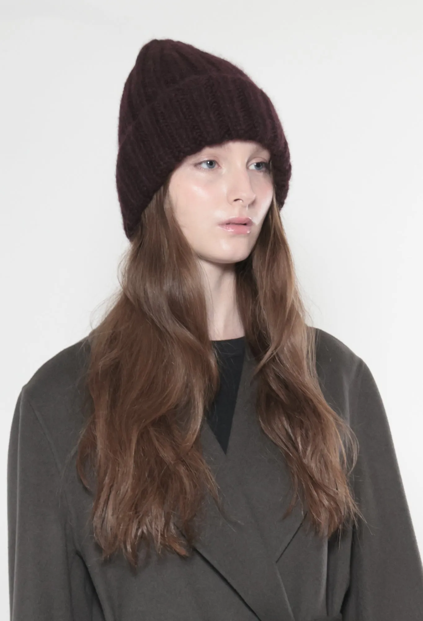 ELM Hat - Alpaca Hand-Knit Single Layered Ribbed Hat in Black