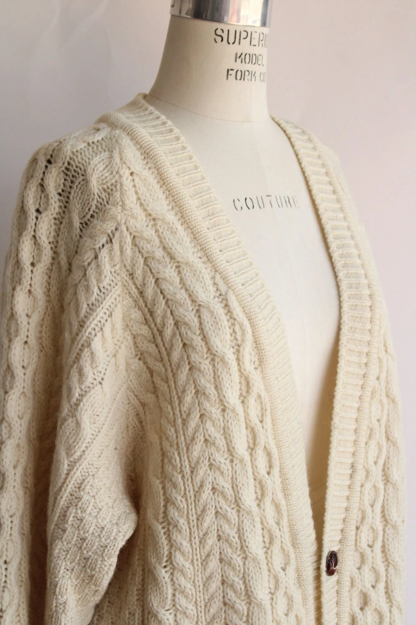 Vintage 1980s 1990s Mens Carraig Donn Aran Wool Ivory Cable Knit Cardigan with Pockets, Unisex