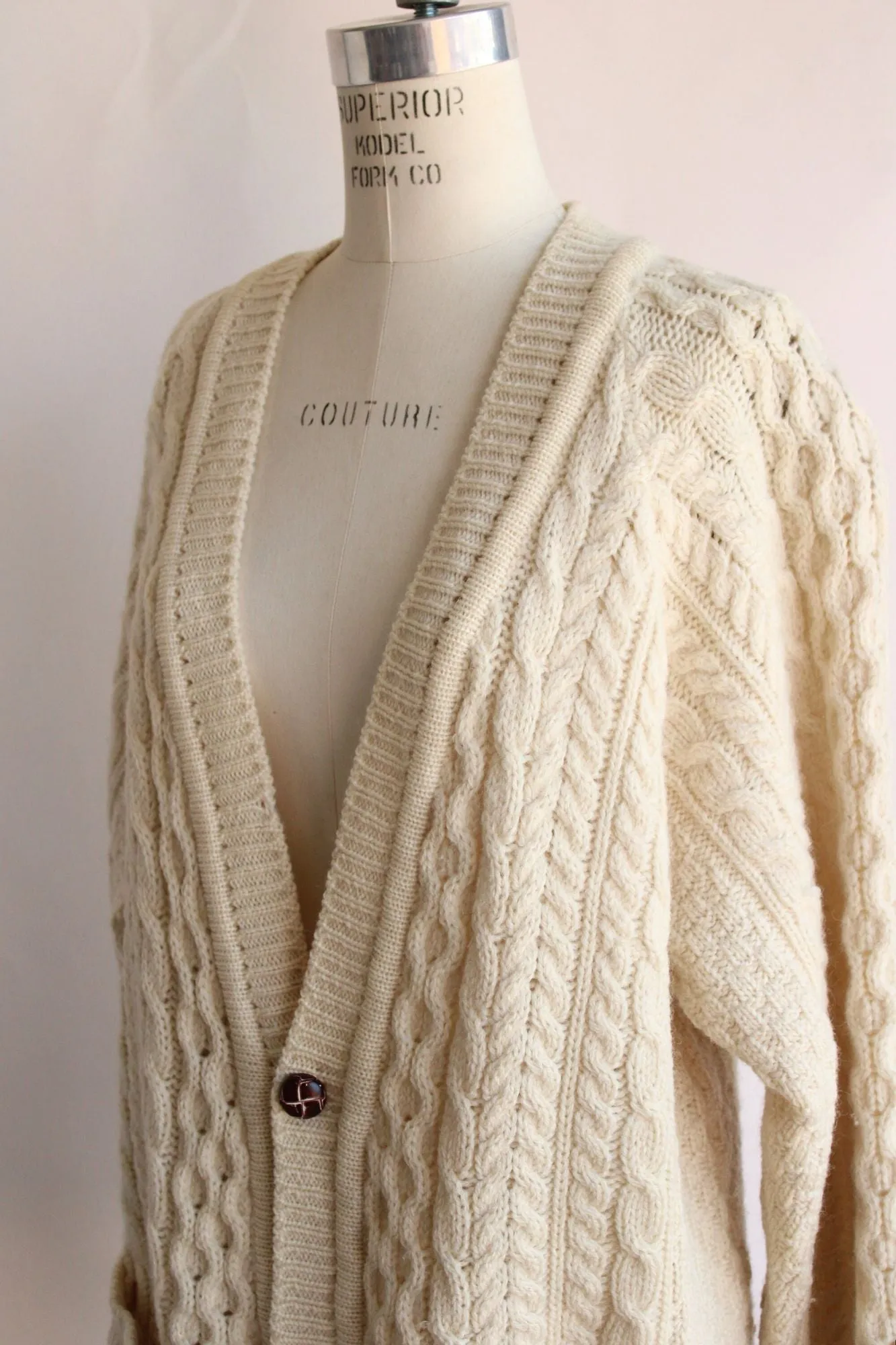 Vintage 1980s 1990s Mens Carraig Donn Aran Wool Ivory Cable Knit Cardigan with Pockets, Unisex